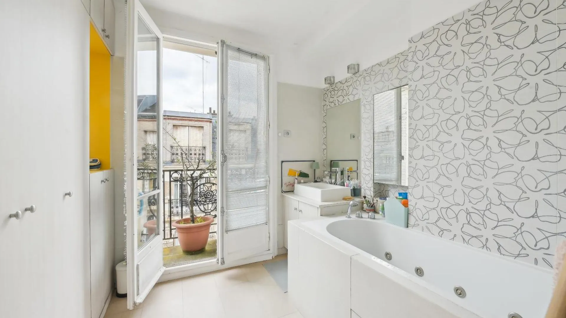Montmartre Vineyard Duplex Paris