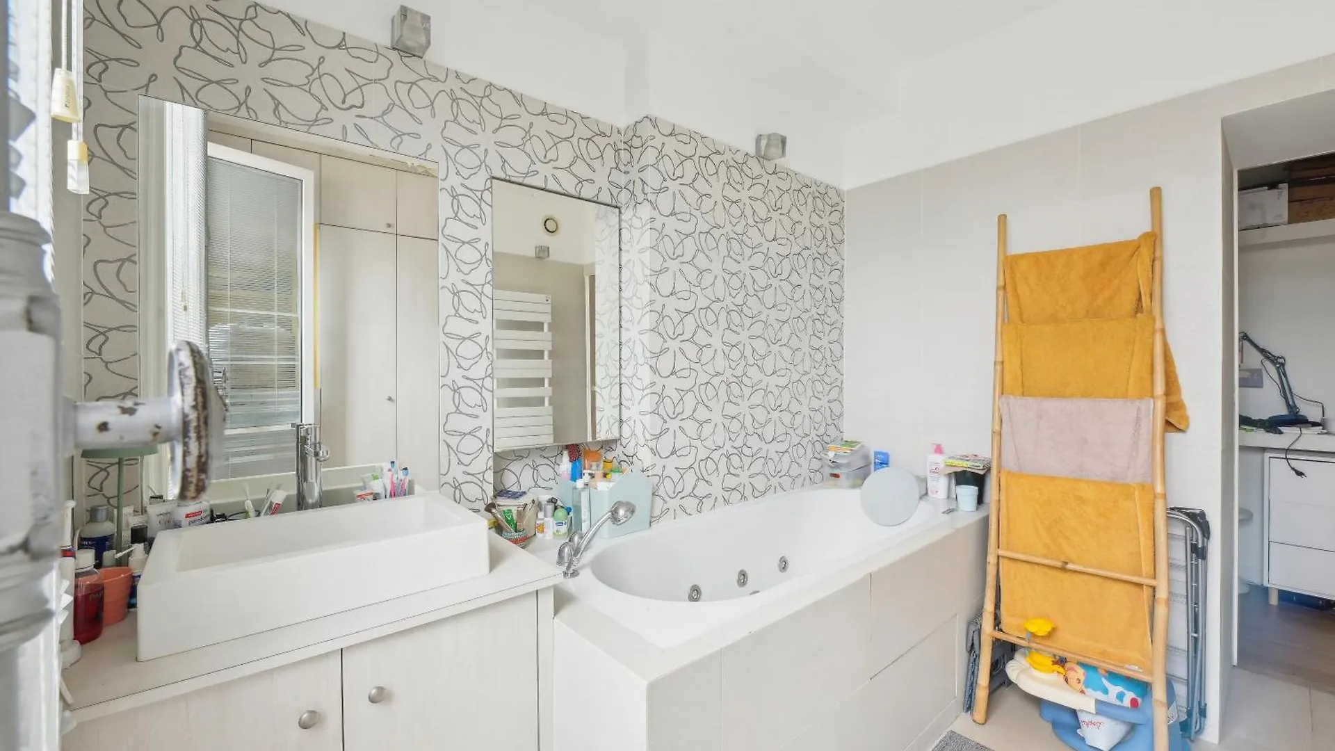 Montmartre Vineyard Duplex Apartment Paris